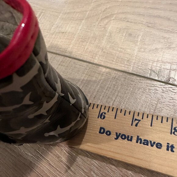 ROBEEZ BABY SOFT BOOTS EASY ON 12-18 MONTHS SHARKS - Picture 7 of 8